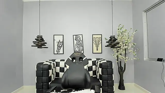 Bianca Millf online show from 04.18.26