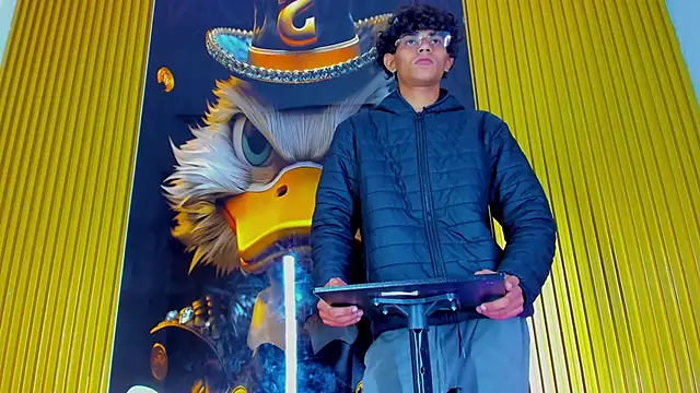 Sex Boy 33  online show from 10.20.25