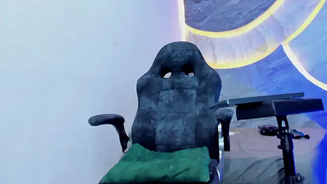 Sex Boy 33  online show from 11.04.25