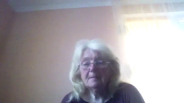 Snapshot of AmyLove353 chatting on 05.18.26 AmyLove353 online show from 05.18.26