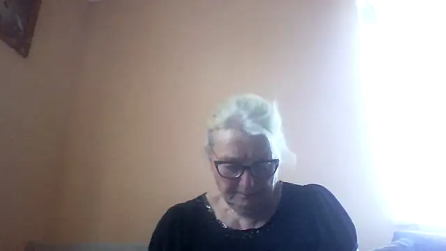 AmyLove353 online show from 06.16.26