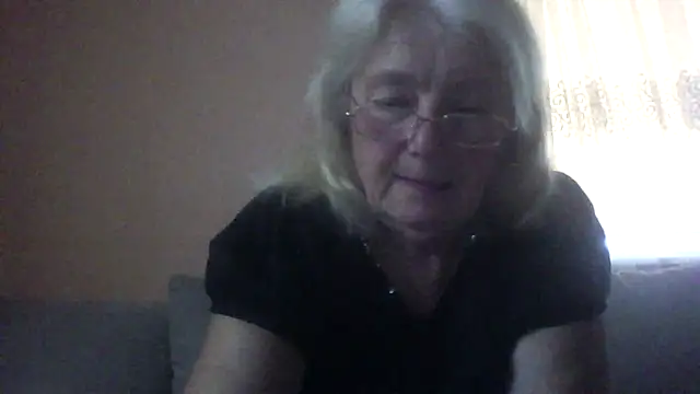 AmyLove353 online show from 07.10.26
