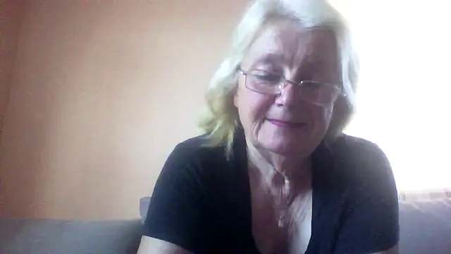 AmyLove353 online show from 07.15.26