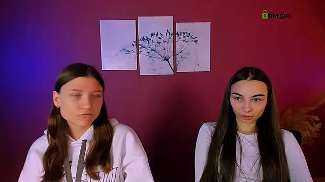 kira light   online show from 10.27.25