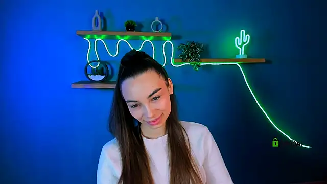 kira light   online show from 11.06.25