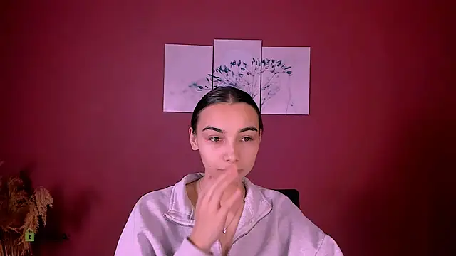 kira light   online show from 11.25.25