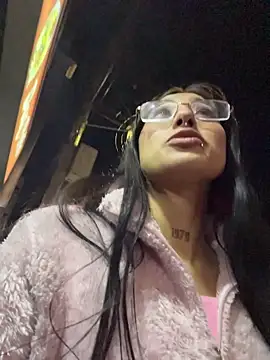 Violeet-Smith online show from 10.30.25