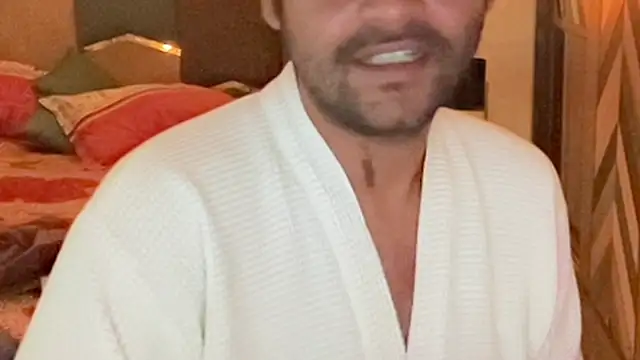 MakeMeAwareAah online show from 10.20.25