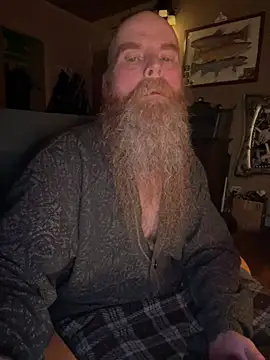 Snapshot of Macduckd chatting on 02.05.26 Macduckd online show from 02.05.26