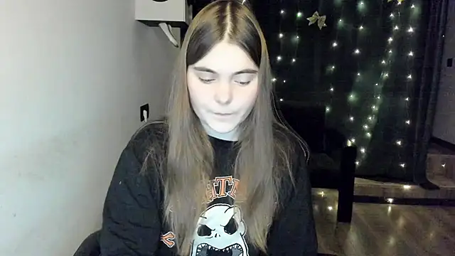 Snapshot of MiraaBloom chatting on 01.13.26 MiraaBloom online show from 01.13.26