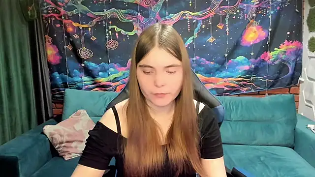 Snapshot of MiraaBloom chatting on 02.17.26 MiraaBloom online show from 02.17.26