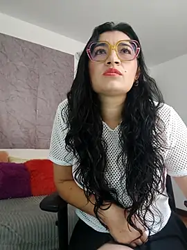 Snapshot of Flacabonita1 chatting on 10.24.25 Flacabonita1 online show from 10.24.25
