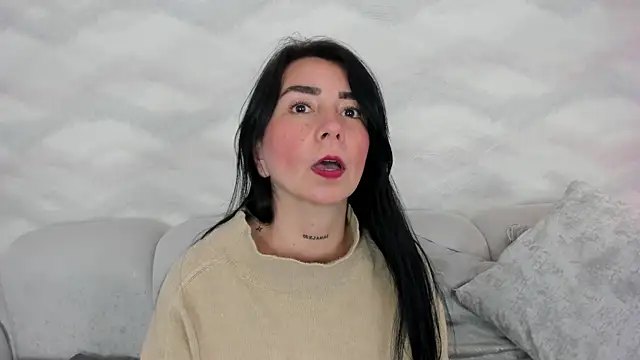 AnnieLove  online show from 11.19.25