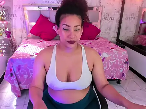 ROZZE MILA online show from 11.13.25