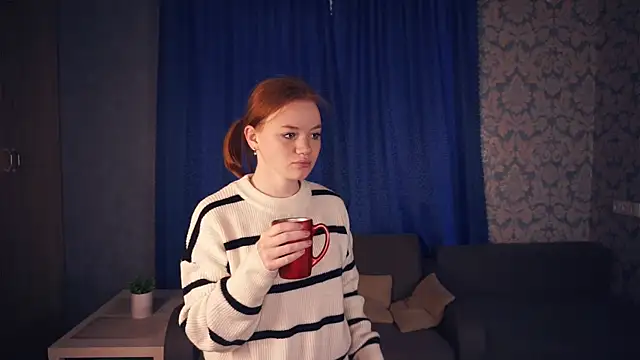 KarlynGow online show from 11.09.25