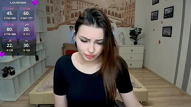 Snapshot of KittyShenson chatting on 04.23.26 KittyShenson online show from 04.23.26
