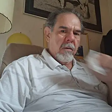 Snapshot of pena633 chatting on 11.08.25 pena633 online show from 11.08.25