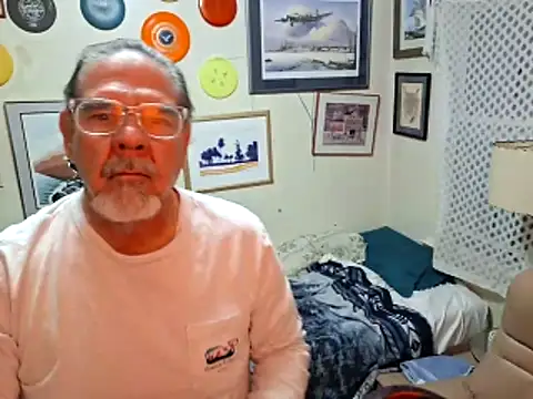 Snapshot of pena633 chatting on 11.26.25 pena633 online show from 11.26.25