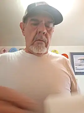 Snapshot of pena633 chatting on 12.02.25 pena633 online show from 12.02.25