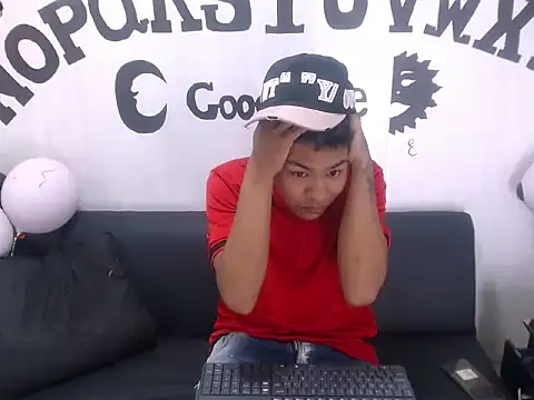 Yordi Alpha online show from 10.28.25