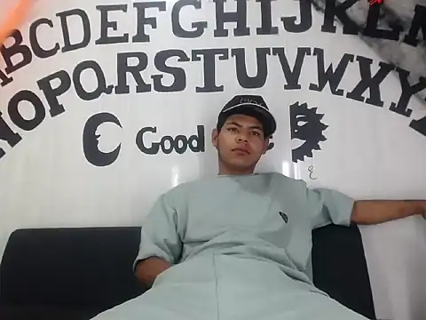 Yordi Alpha online show from 10.31.25