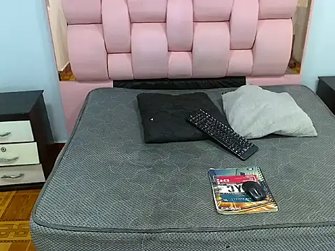 Yordi Alpha online show from 12.15.25