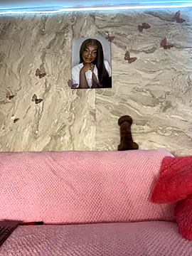 ezlyne-01 online show from 11.15.25