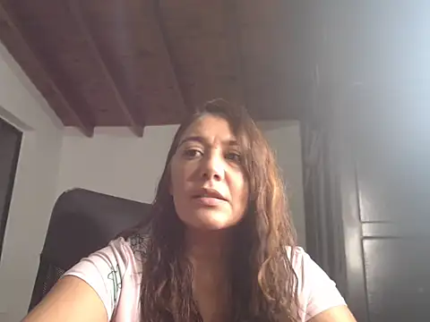 headerkika online show from 11.08.25