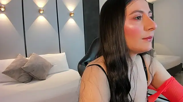 mia collins96 online show from 04.19.26