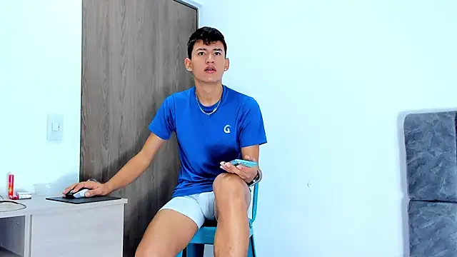 Nicolas Torres  online show from 10.31.25