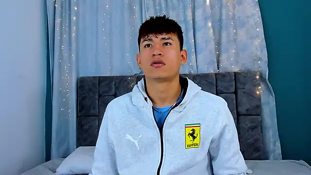 Nicolas Torres  online show from 12.14.25