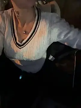 GoddesslaylaX online show from 11.12.25