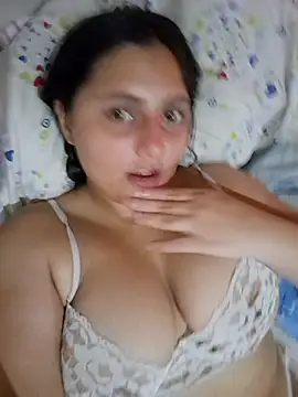 Layla Latina online show from 01.14.26