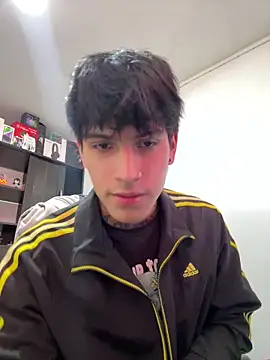 Snapshot of sflps chatting on 12.19.25 sflps online show from 12.19.25