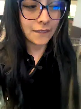 Snapshot of Antonella_Gomez01 chatting on 10.31.25 Antonella Gomez01 online show from 10.31.25