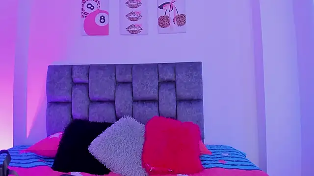 kittymonroe1 online show from 02.11.26