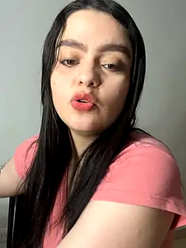 Selena Roa online show from 12.04.25