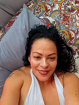 Snapshot of viviana-sexi chatting on 05.25.26 viviana-sexi online show from 05.25.26