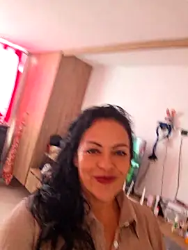 Snapshot of viviana-sexi chatting on 05.27.26 viviana-sexi online show from 05.27.26
