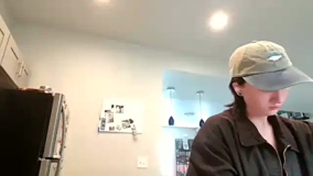 kutekiwi online show from 10.29.25