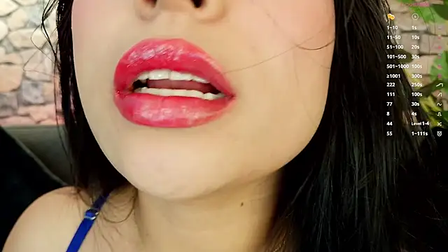 mia roux1 online show from 11.13.25