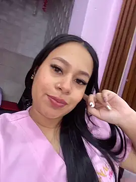 PaulaCruz01 online show from 12.04.25