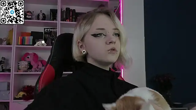 Holy Mistress S online show from 02.17.26