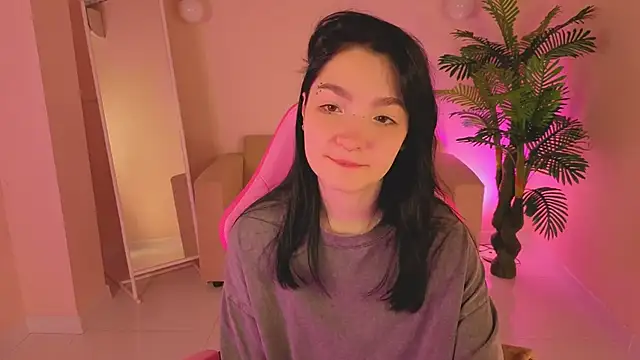 Linda Sweetiest online show from 12.15.25