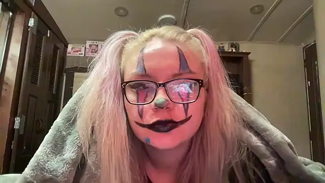 lostinherwonderland online show from 10.25.25