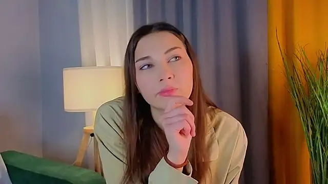 KateCahee online show from 11.15.25