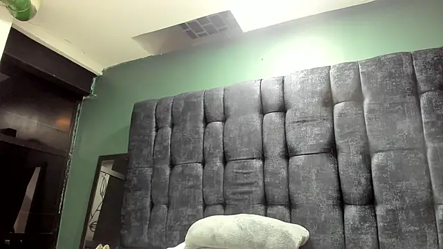 Alice  Morgan  online show from 11.01.25