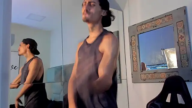 Mr Strike online show from 11.06.25