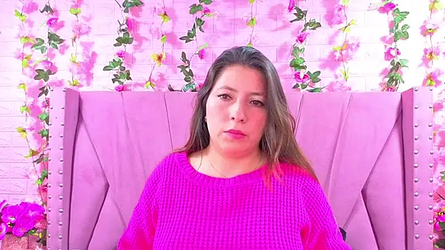 Snapshot of Alyy_Brown chatting on 10.29.25 Alyy Brown online show from 10.29.25