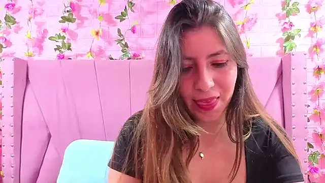 Snapshot of Alyy_Brown chatting on 12.03.25 Alyy Brown online show from 12.03.25